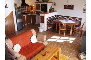 Slovēnija Privát Kobdilj, Eksterjers